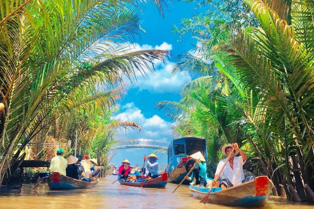 TOUR MEKONG CỒN THỚI SƠN - CỒN PHỤNG TOUR MEKONG CỒN THỚI SƠN - CỒN PHỤNG
