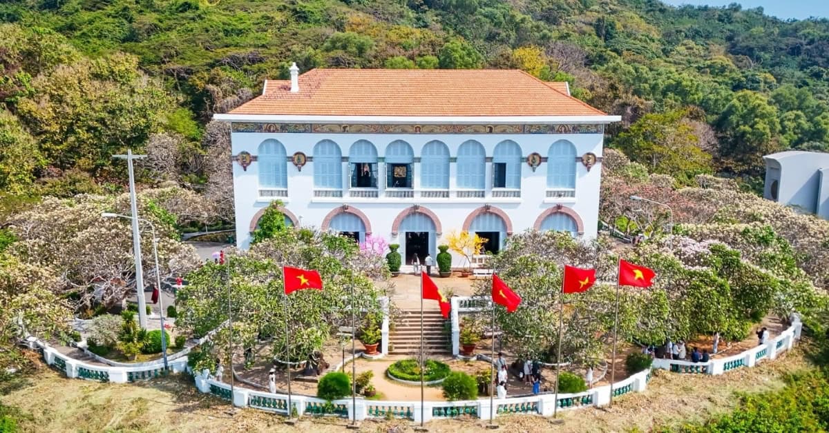 TOUR VŨNG TÀU 2 NGÀY 1 ĐÊM TOUR VŨNG TÀU 2 NGÀY 1 ĐÊM