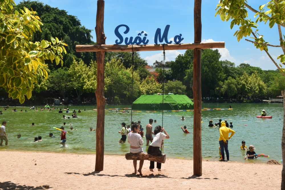 SUỐI MƠ - ĐỒNG NAI SUỐI MƠ - ĐỒNG NAI