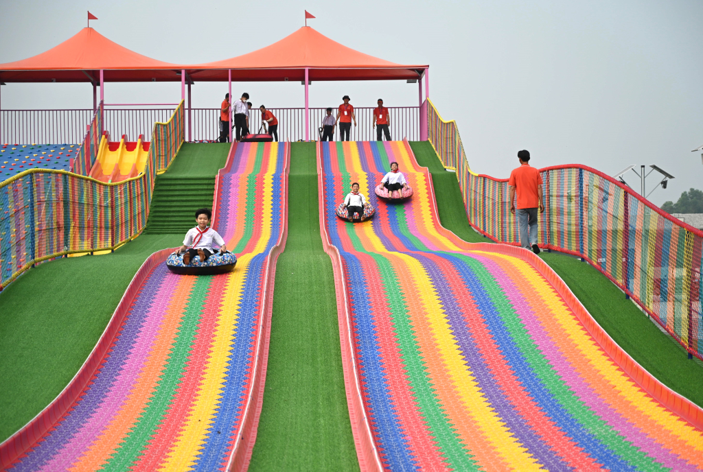 (C12) 26.TƯỢNG ĐÀI CHIẾN THẮNG LONG AN -  KHU VUI CHƠI VÂN LẠI VIÊN