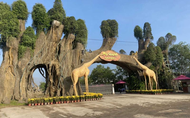 (C12) 23.KHU TƯỞNG NIỆM VÕ VĂN TẦN – VƯỜN THÚ MỸ QUỲNH – SIÊU THỊ GO (C12) 23.KHU TƯỞNG NIỆM VÕ VĂN TẦN – VƯỜN THÚ MỸ QUỲNH – SIÊU THỊ GO